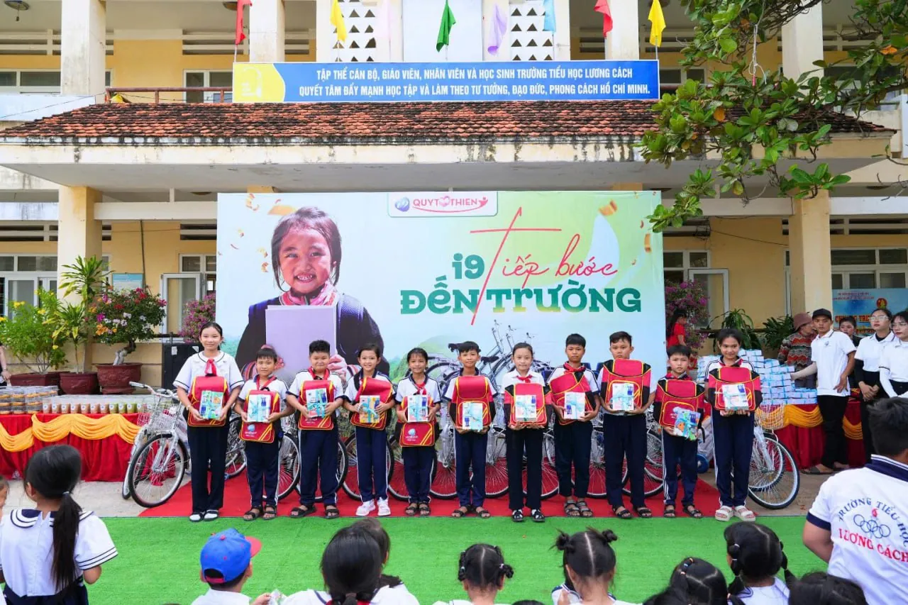 Hình ảnh minh họa các cột mốc phát triển quan trọng của 13win okvip